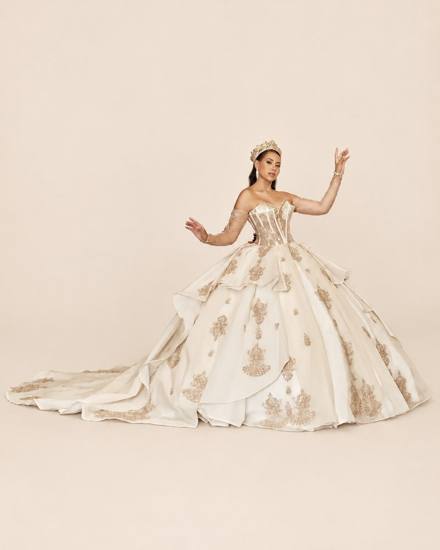 Vestido de XV Carolina en color champagne