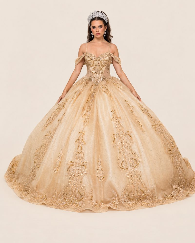 Vestido de XV Noemí en color dorado